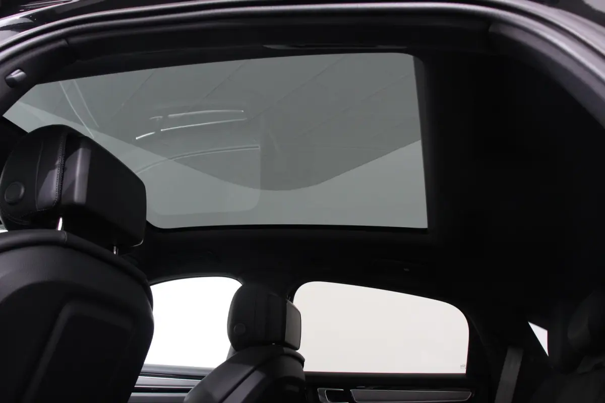 3.0 E-Hybrid 462pk Platinum Edition DEMO! Luchtvering Leder Panoramadak Camera Navigatie Elektrisch bedienbare achterklep Apple Carplay/ Android Auto Sfeerverlichting Cruise control
