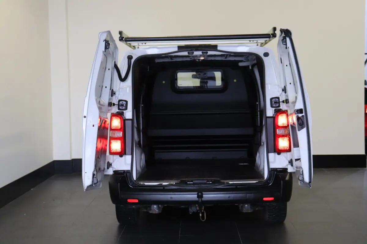 2.0 BlueHDI 122PK L3 EURO 6 - Airco - Navi - Cruise - €9.950,- Excl.