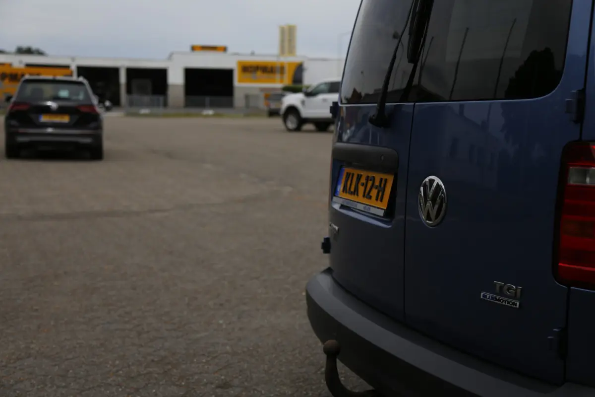 1.4 TGI Trendline 5 Persoons Automaat*Perfect VW Onderh.*Trekhaak/2x zijschuifdeur/Leder/Stoelverw./Climate-Control/Parkeersens.V+A*
