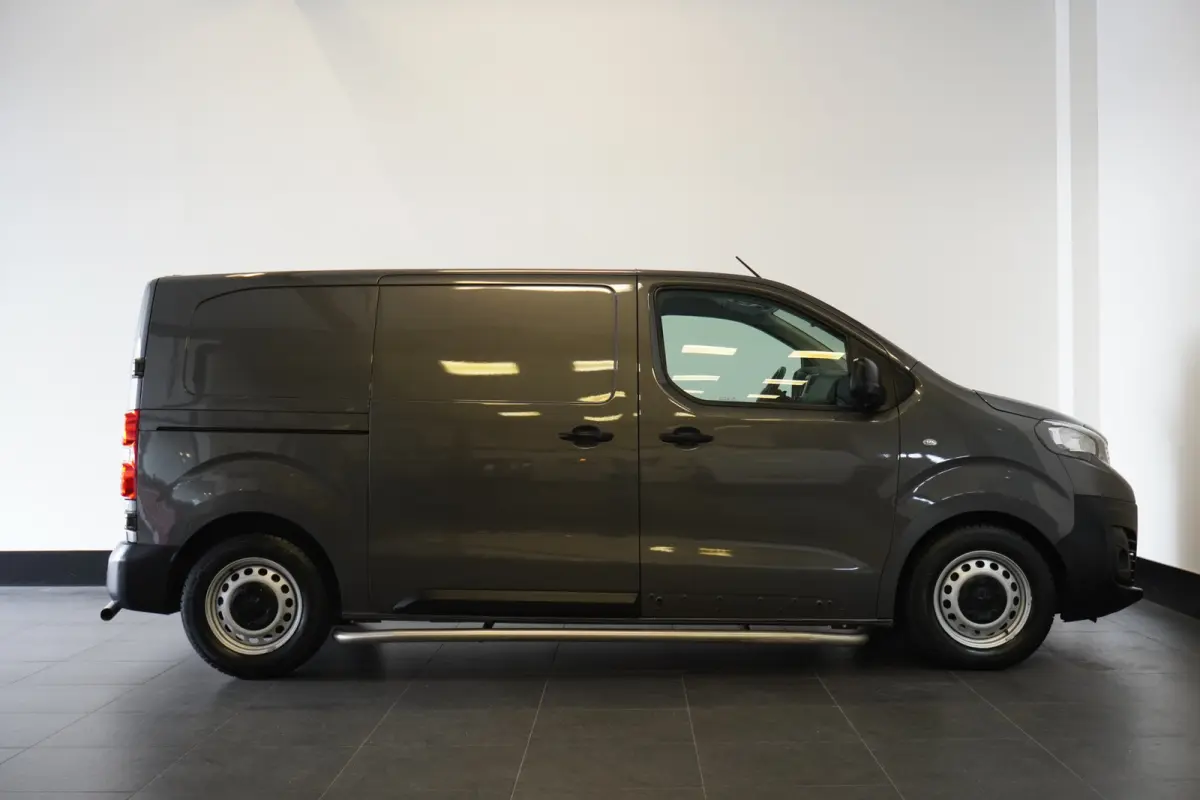 2.0 BlueHDI 145PK L2 Automaat EURO 6 - Airco - Cruise - Camera - €15.900,- Excl.