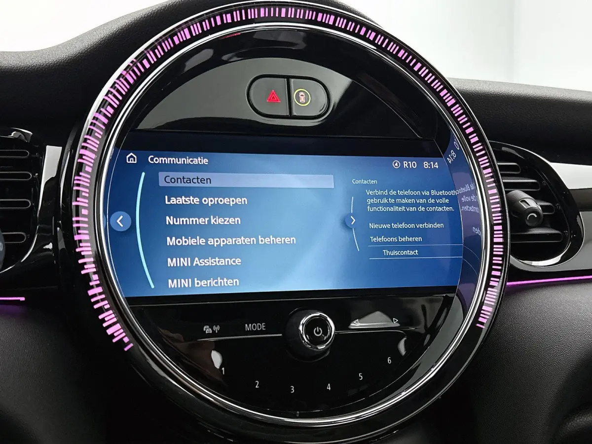 Essential 33 kWh | 98% SOH | Premium Plus Pack | Automaat | Panoramadak | Apple Carplay | Head up display | Virtual cockpit | Camera | Stoel verwarming | DAB | Harman Kardon | Sfeerverlichti