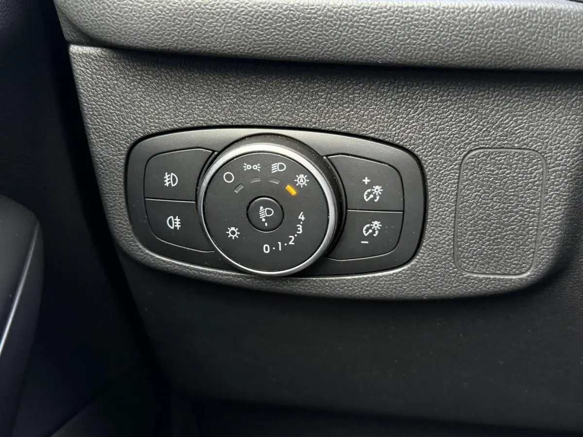 1.0 EcoBoost Titanium X Business | Carplay/Stuur-/Stoel&Voorruitverw./Camera/Cruise Control