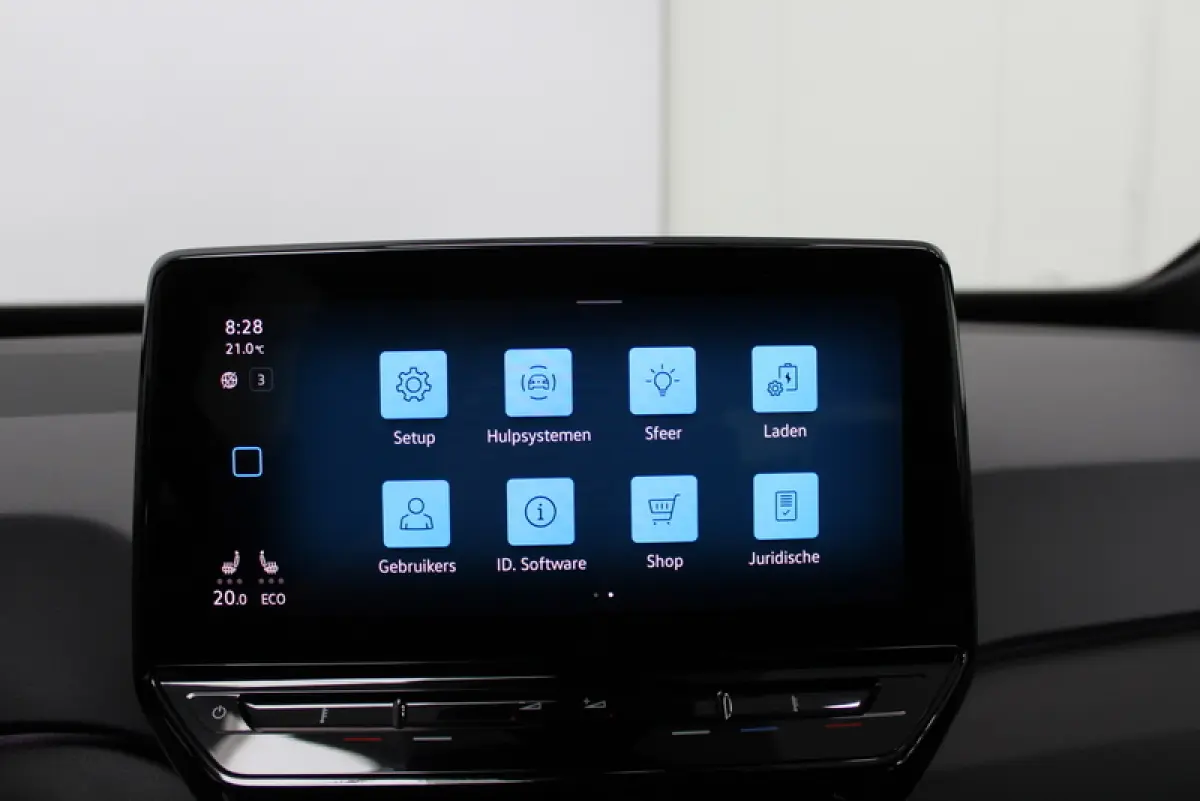 Pro 58 kWh 146PK, RIJKLAAR | SOH 95% | STUUR/STOELVERWARMING | SFEERVERLICHTING | CARPLAY