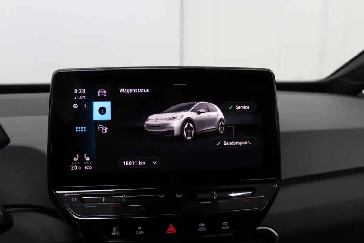 Pro 58 kWh 146PK, RIJKLAAR | SOH 95% | STUUR/STOELVERWARMING | SFEERVERLICHTING | CARPLAY