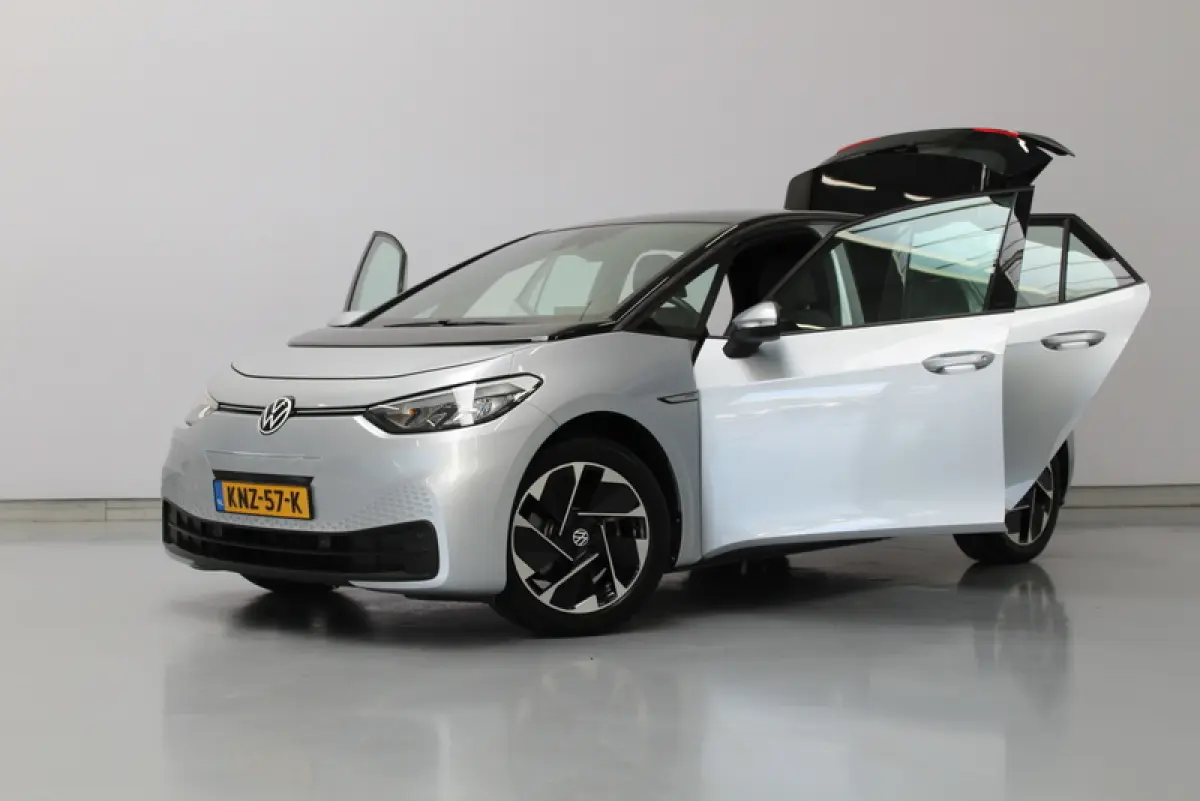 Pro 58 kWh 146PK, RIJKLAAR | SOH 95% | STUUR/STOELVERWARMING | SFEERVERLICHTING | CARPLAY