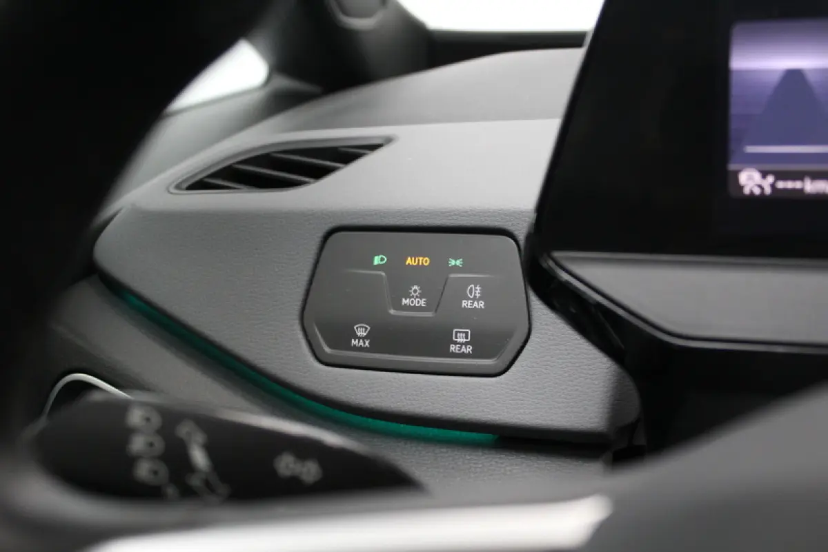 Pro 58 kWh 146PK, RIJKLAAR | SOH 95% | STUUR/STOELVERWARMING | SFEERVERLICHTING | CARPLAY