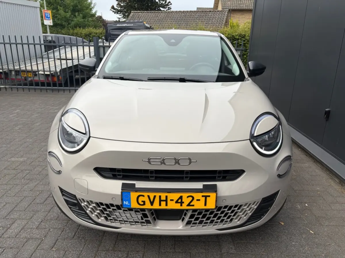 1.2 Hybrid Urban Automaat Carplay Camera Cruise PDC NL-auto