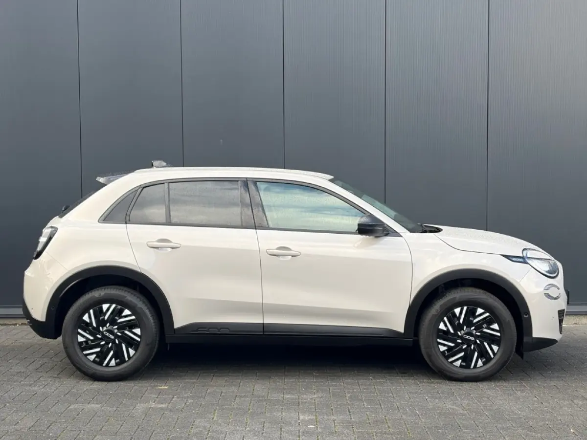 1.2 Hybrid Urban Automaat Carplay Camera Cruise PDC NL-auto