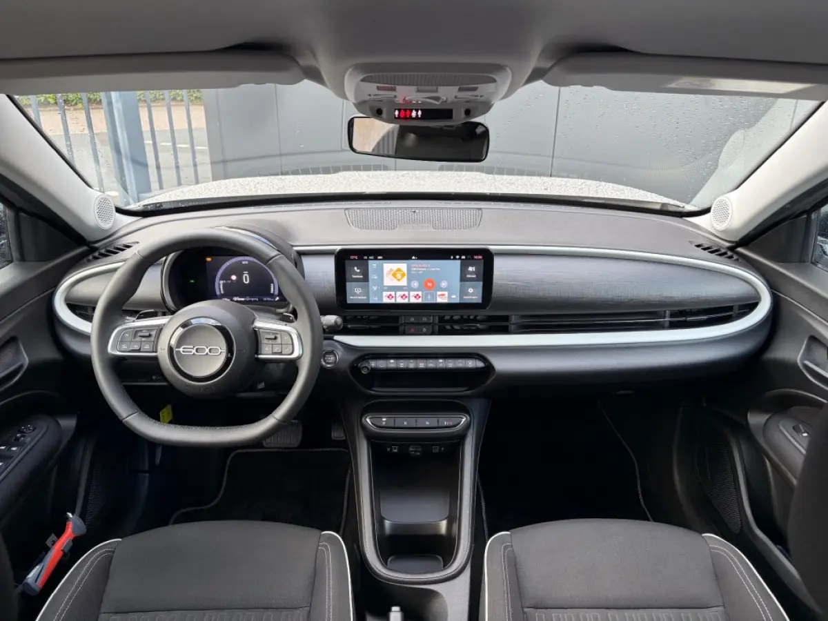 1.2 Hybrid Urban Automaat Carplay Camera Cruise PDC NL-auto