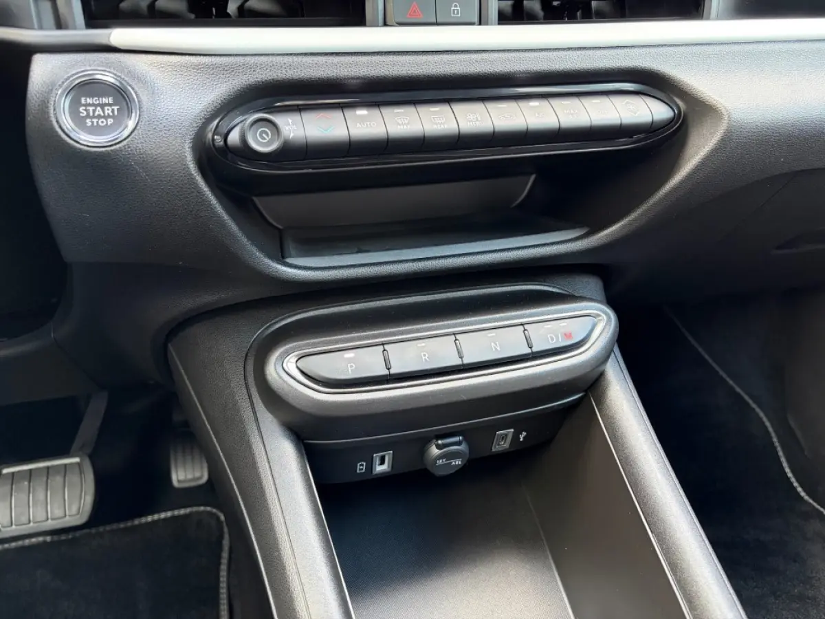 1.2 Hybrid Urban Automaat Carplay Camera Cruise PDC NL-auto