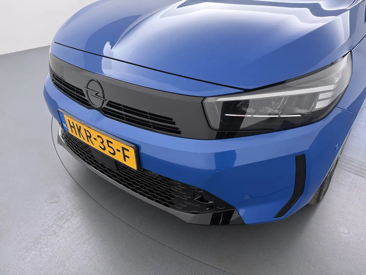 1.2 T. 145 pk Hybrid GS Navigatie / Camera / LED / 16"LMV