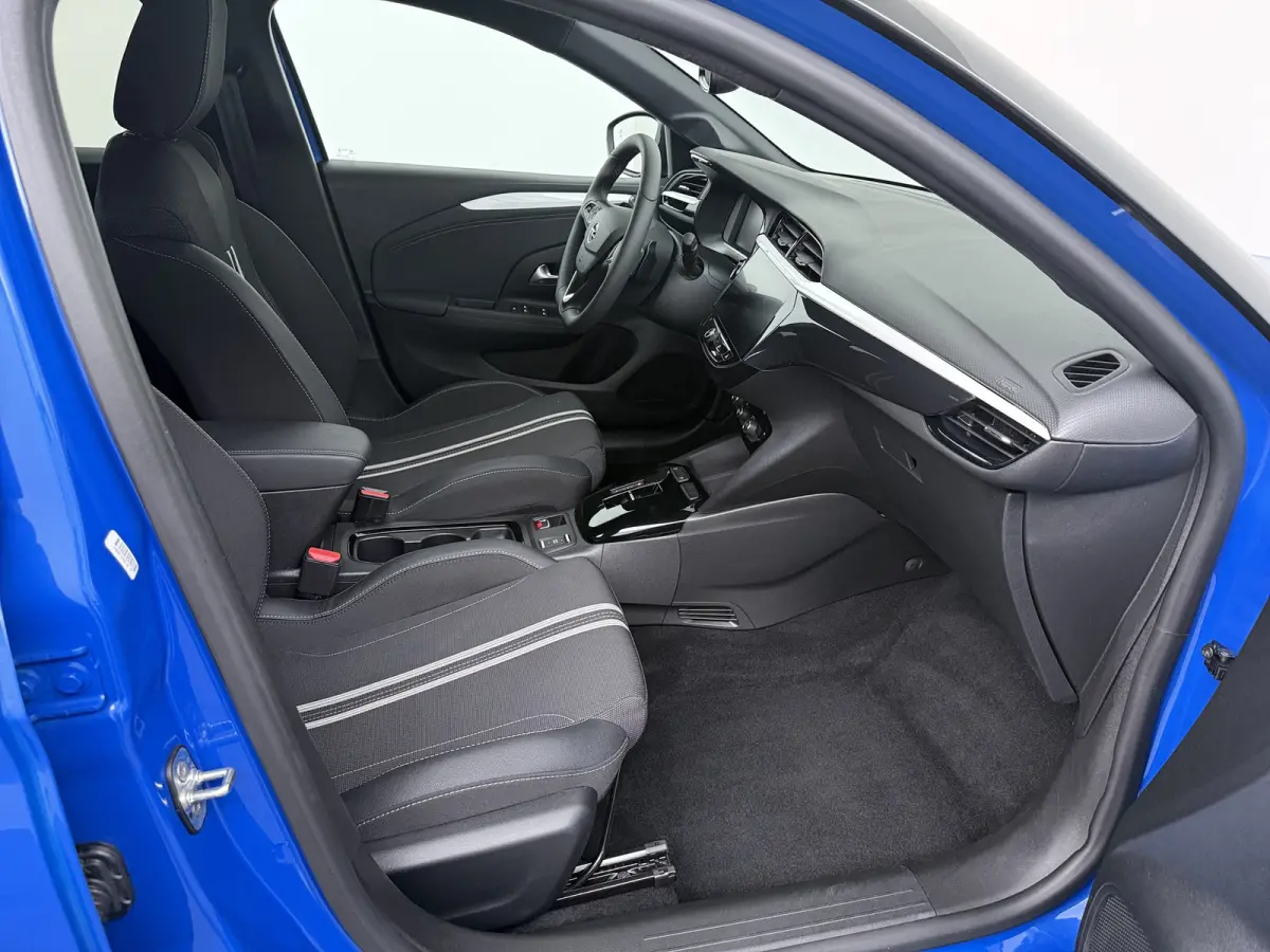 1.2 T. 145 pk Hybrid GS Navigatie / Camera / LED / 16"LMV