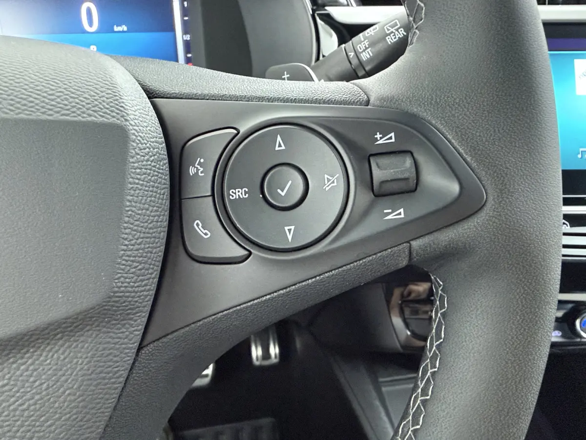 1.2 T. 145 pk Hybrid GS Navigatie / Camera / LED / 16"LMV