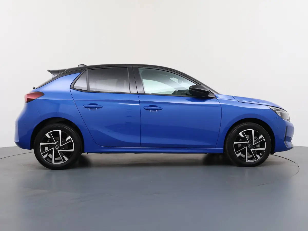 1.2 T. 145 pk Hybrid GS Navigatie / Camera / LED / 16"LMV