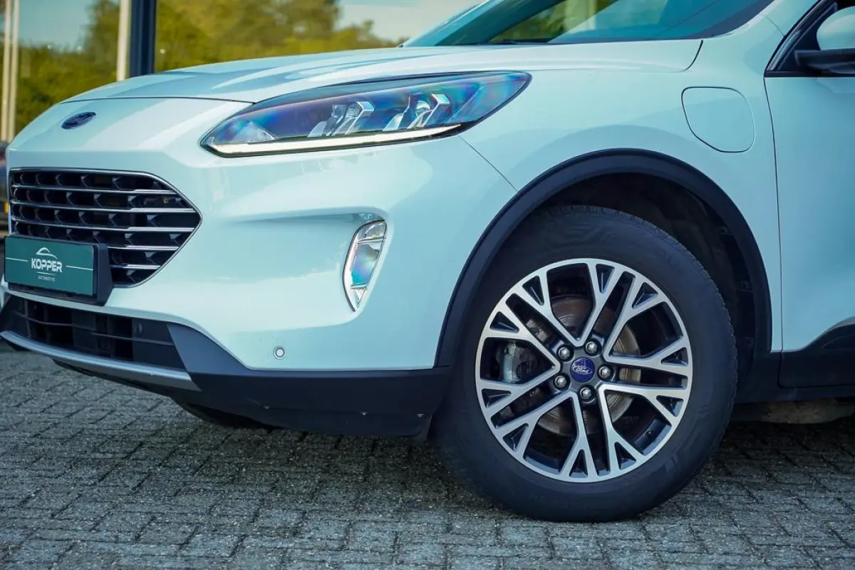 2.5 PHEV Titanium / Trekhaak wegklapbaar / Getint Glas / 18'' / Winterpack II / Incl BTW