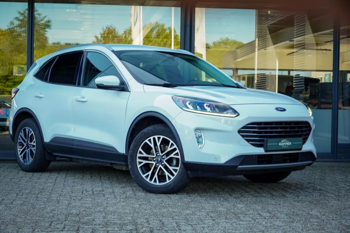 2.5 PHEV Titanium / Trekhaak wegklapbaar / Getint Glas / 18'' / Winterpack II / Incl BTW