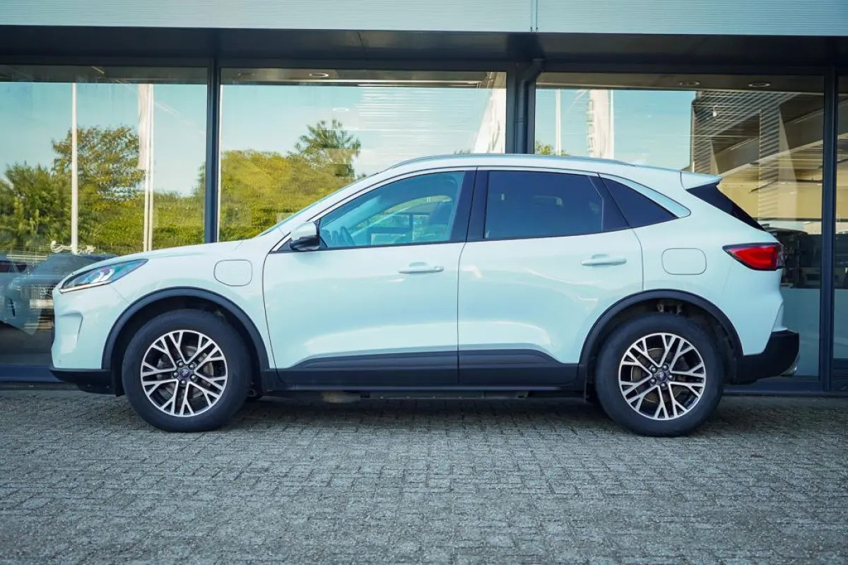 2.5 PHEV Titanium / Trekhaak wegklapbaar / Getint Glas / 18'' / Winterpack II / Incl BTW