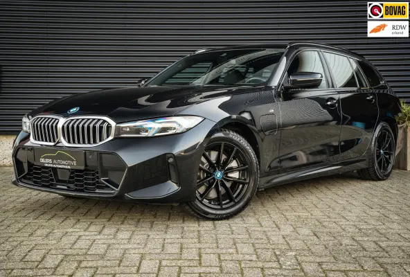 330e M-Sport Facelift | SOH 97% | ACC | Trekhaak | CarPlay | 1 eig. | CC | H.leder |