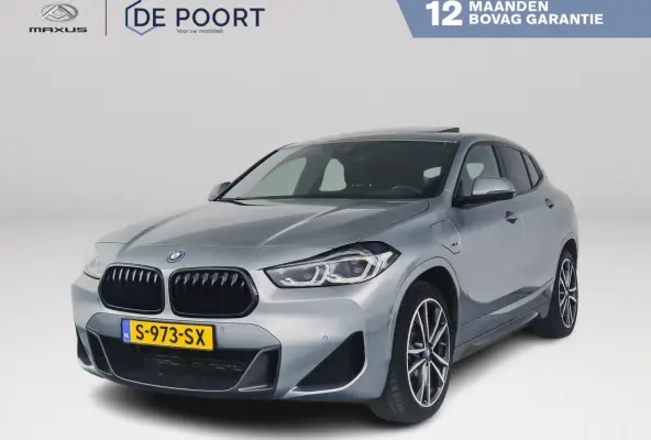 xDrive25e High Executive | Panoramadak | Parkeercamera | Head-up display | Stoelverwarming | Cruise control