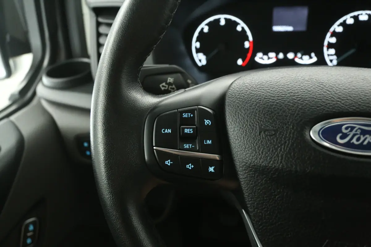 2.0 TDCI L2H1 | DC | 6 Zits | Marge | Airco | Cruise | Parkeersens. | Trekhaak
