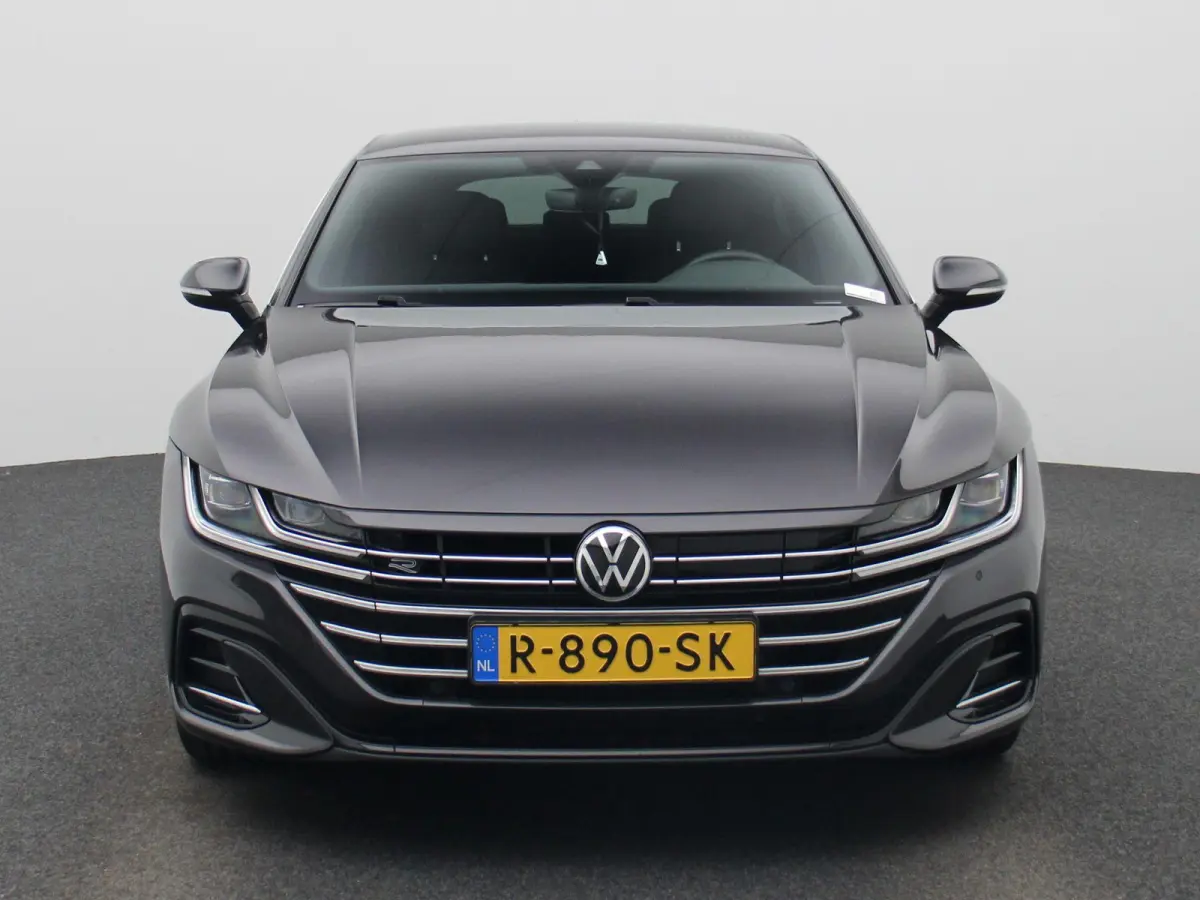 1.4 TSI eHybrid R-Line Business+ | Automaat | Virtual cockpit | Half-Leder | Trekhaak | Navigatie | Adap. Cruise control | Stoel/Stuur verwarming | Apple carplay | Climate control | Parkeer 