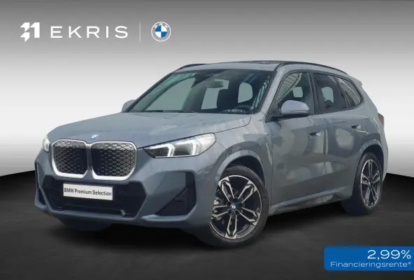 eDrive20 | M Sportpakket | Panoramadak | Harman-Kardon | Driving Assistant Plus | Trekhaak