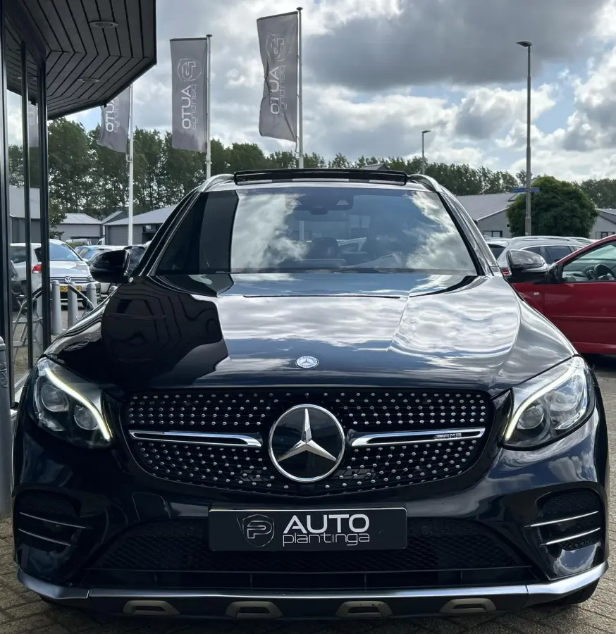 250 4MATIC Ambition 211PK | AMG | PANO | LEDER | Achteruitrijcamera | Navigatie | Stoelverwarming | Elektrische Achterklep | 20 Inch |