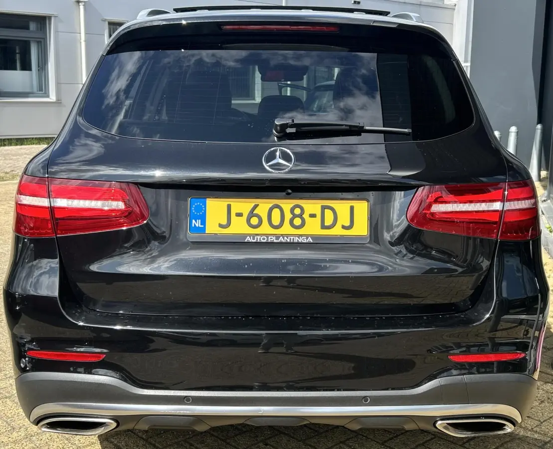 250 4MATIC Ambition 211PK | AMG | PANO | LEDER | Achteruitrijcamera | Navigatie | Stoelverwarming | Elektrische Achterklep | 20 Inch |