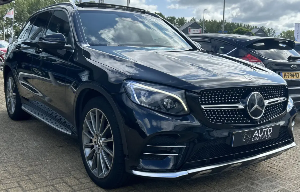 250 4MATIC Ambition 211PK | AMG | PANO | LEDER | Achteruitrijcamera | Navigatie | Stoelverwarming | Elektrische Achterklep | 20 Inch |