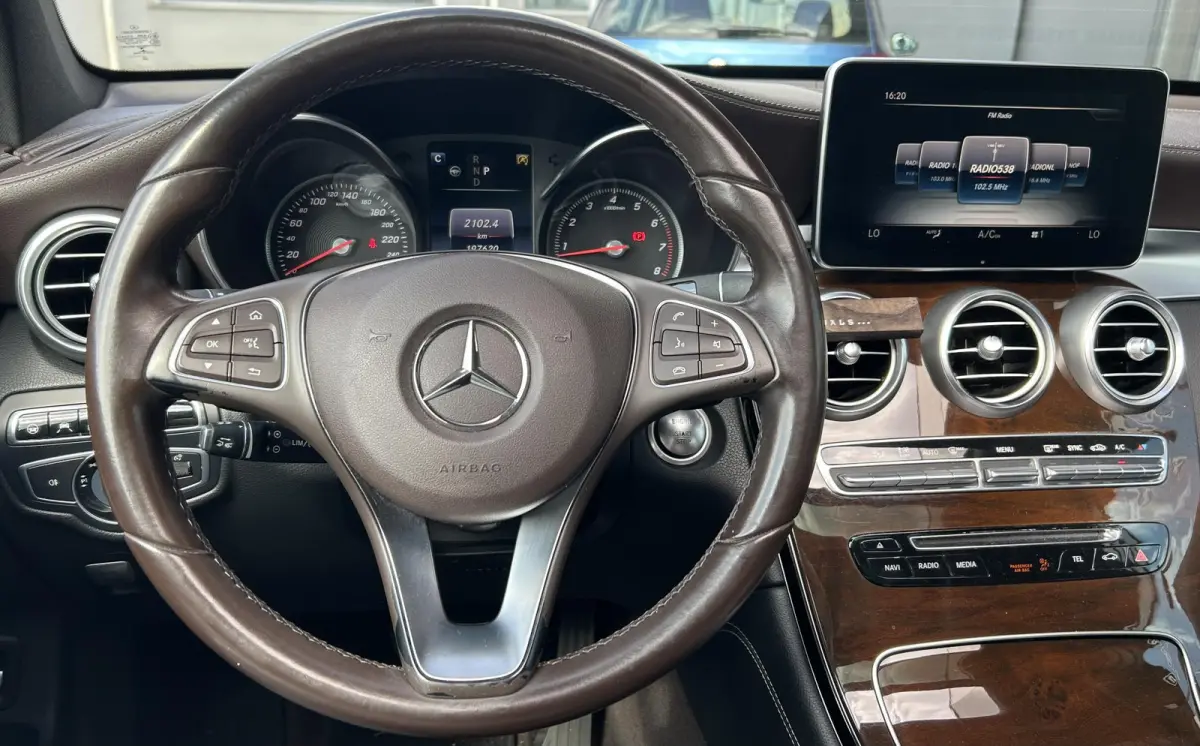 250 4MATIC Ambition 211PK | AMG | PANO | LEDER | Achteruitrijcamera | Navigatie | Stoelverwarming | Elektrische Achterklep | 20 Inch |