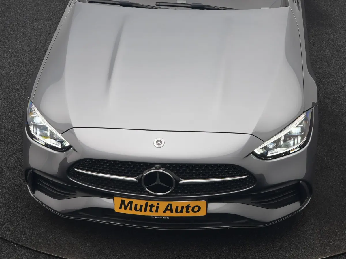 300 e AMG Line PHEV 313pk Dealer O.H | Trekhaak Af Fabriek | Panodak | Alcatara Sportstoelen Memory & Verwarmd | 360 Camera | Adaptive Cruise | Digital LED | BLIS | Sfeerverlichting | Apple 
