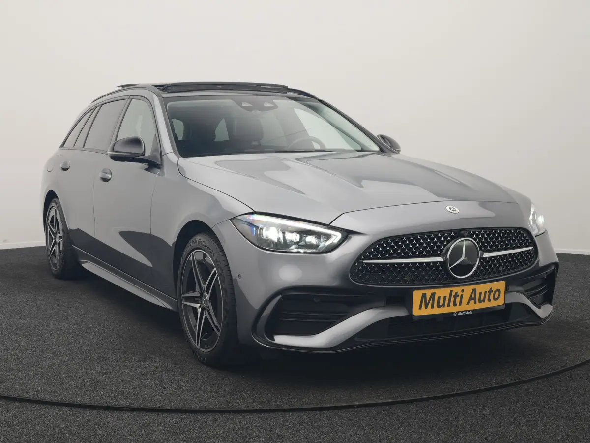 300 e AMG Line PHEV 313pk Dealer O.H | Trekhaak Af Fabriek | Panodak | Alcatara Sportstoelen Memory & Verwarmd | 360 Camera | Adaptive Cruise | Digital LED | BLIS | Sfeerverlichting | Apple 