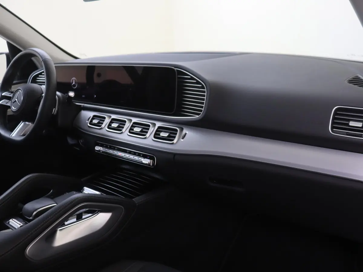 400 e 4MATIC AMG Line / Memory-Stoelen / Panaromadak / Trekhaak / Night-Pakket / Luchtvering / Burmeister /