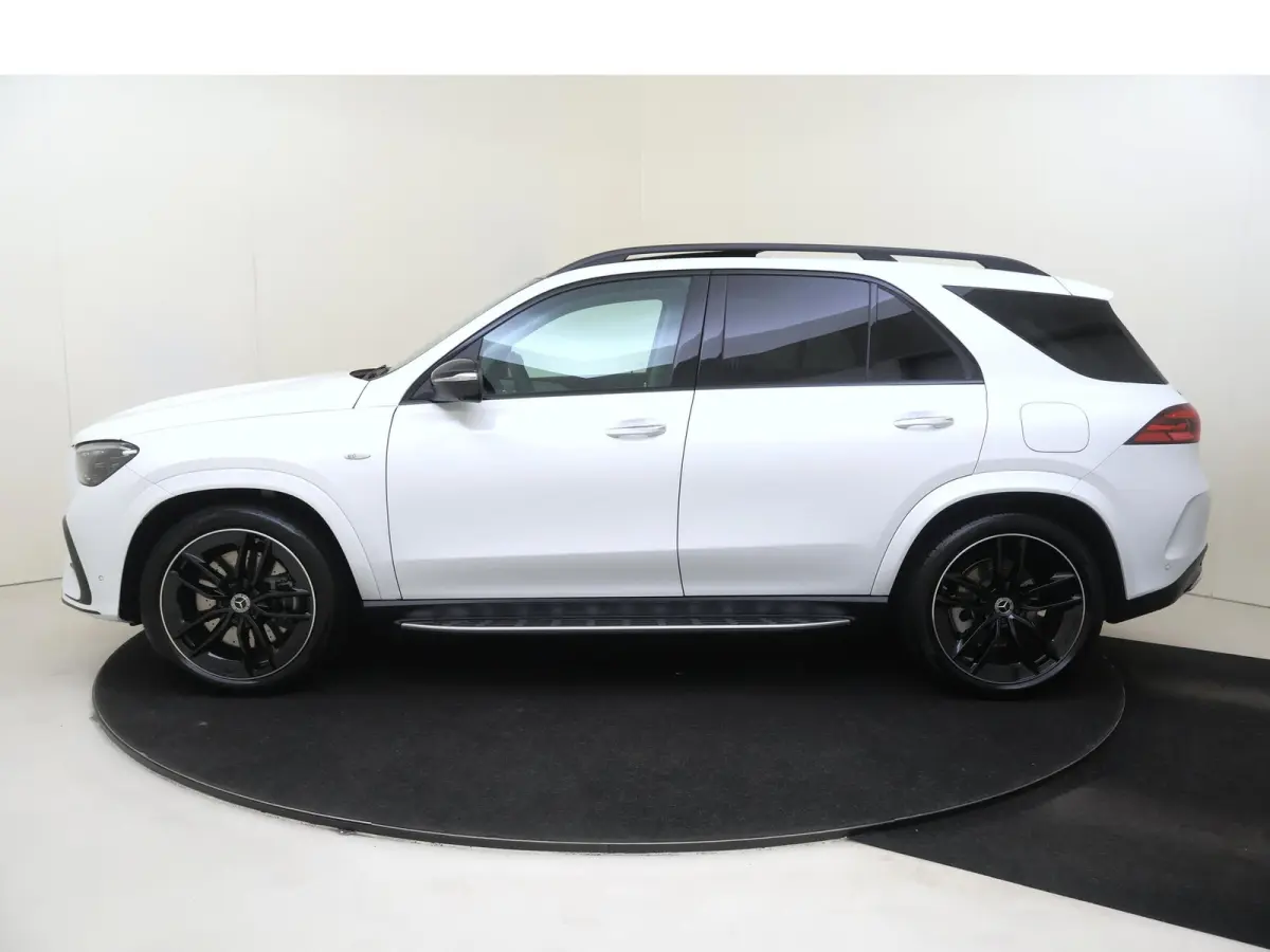 400 e 4MATIC AMG Line / Memory-Stoelen / Panaromadak / Trekhaak / Night-Pakket / Luchtvering / Burmeister /