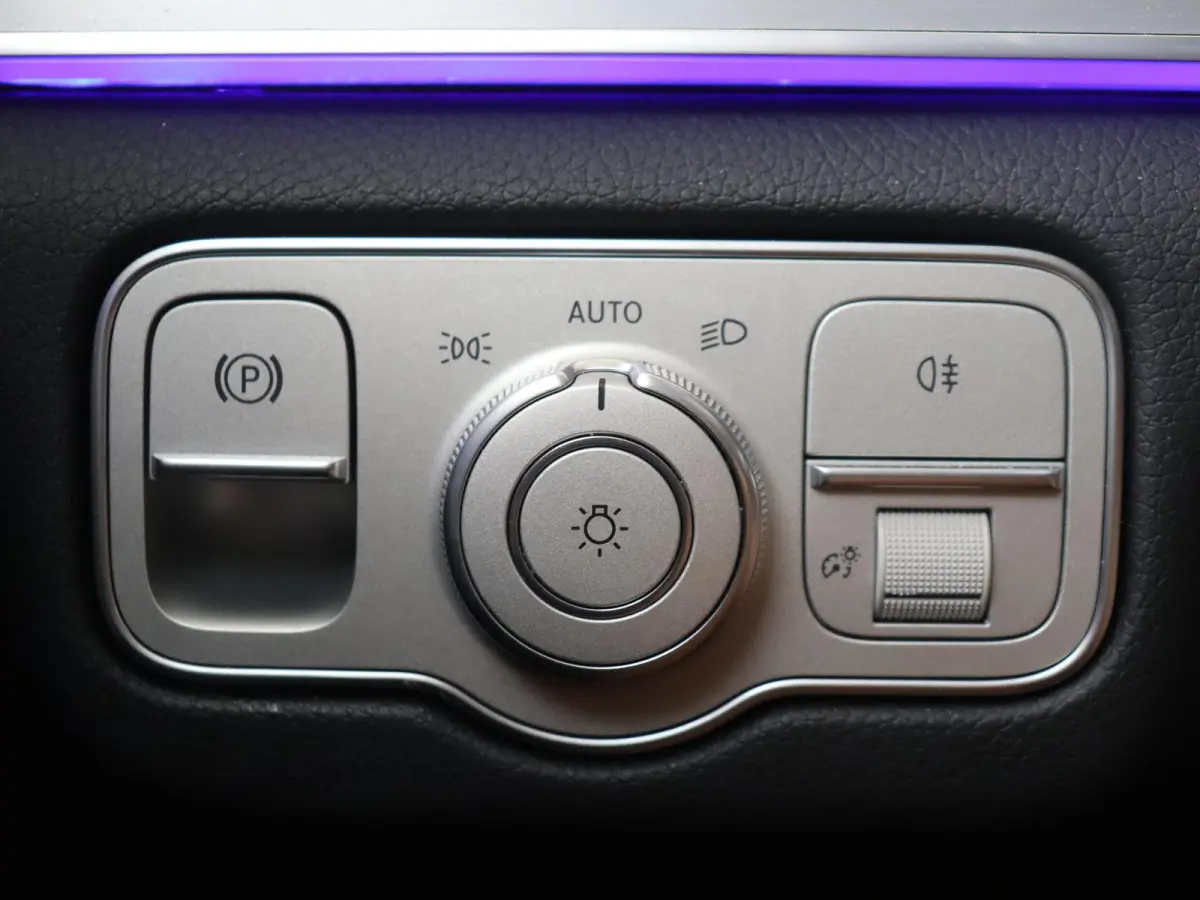400 e 4MATIC AMG Line / Memory-Stoelen / Panaromadak / Trekhaak / Night-Pakket / Luchtvering / Burmeister /