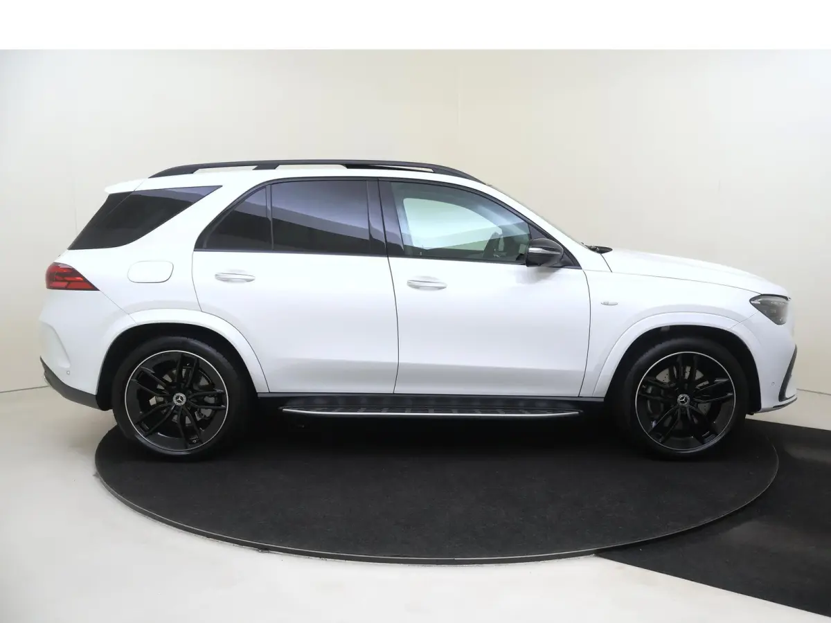 400 e 4MATIC AMG Line / Memory-Stoelen / Panaromadak / Trekhaak / Night-Pakket / Luchtvering / Burmeister /
