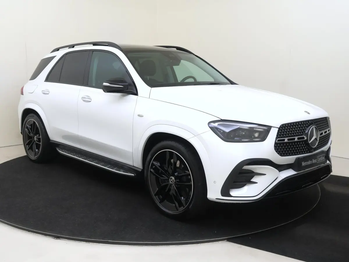 400 e 4MATIC AMG Line / Memory-Stoelen / Panaromadak / Trekhaak / Night-Pakket / Luchtvering / Burmeister /