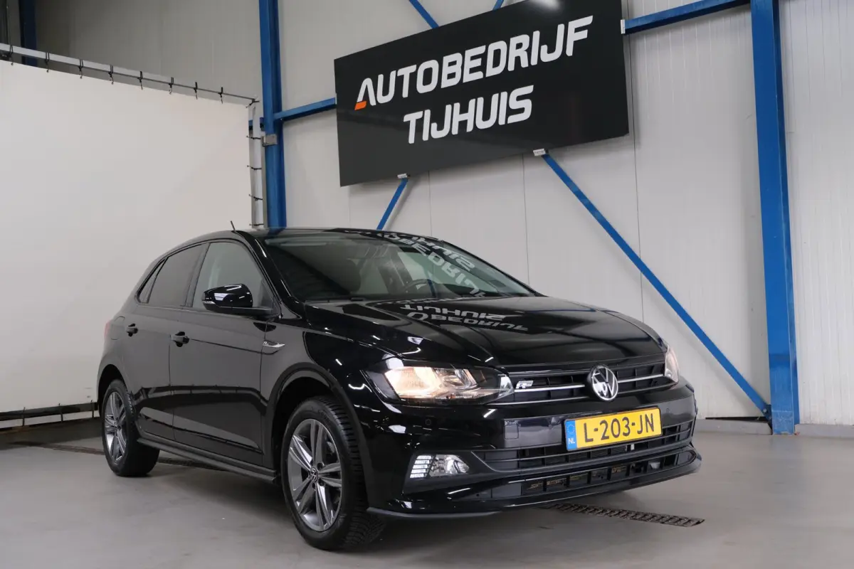 1.0 TSI R-Line Edition Automaat - N.A.P. Airco, Cruise, PDC, Camera, Carplay.