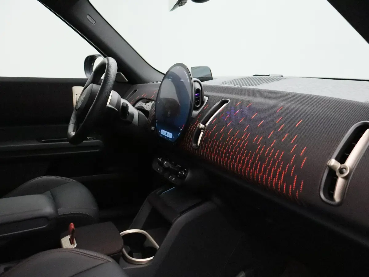 SE ALL4 JCW Pakket + Pakket XL + Glazen panoramadak + Parking Assistant Plus + Harman Kardon + Driving Assistant Professional + Elektrisch verstelbare stoelen + 20''