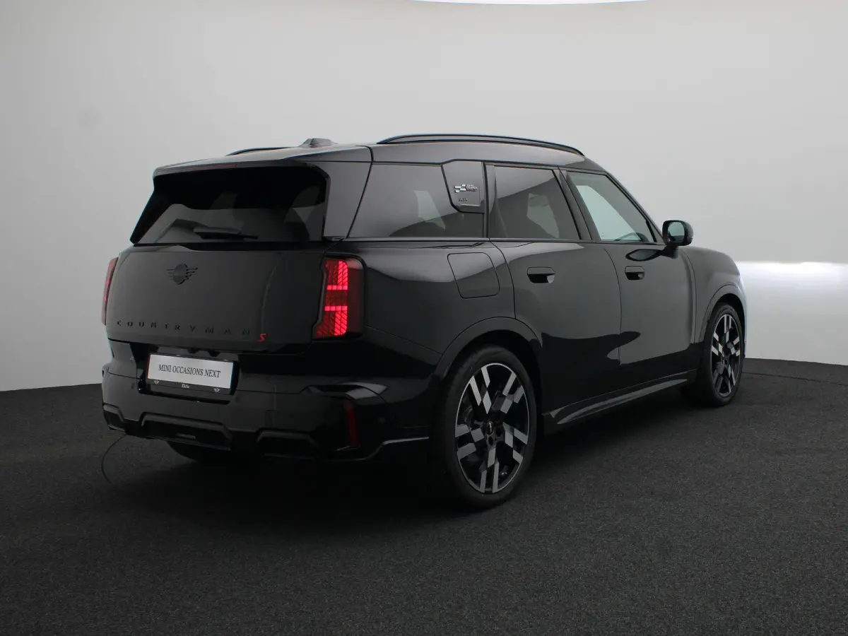SE ALL4 JCW Pakket + Pakket XL + Glazen panoramadak + Parking Assistant Plus + Harman Kardon + Driving Assistant Professional + Elektrisch verstelbare stoelen + 20''