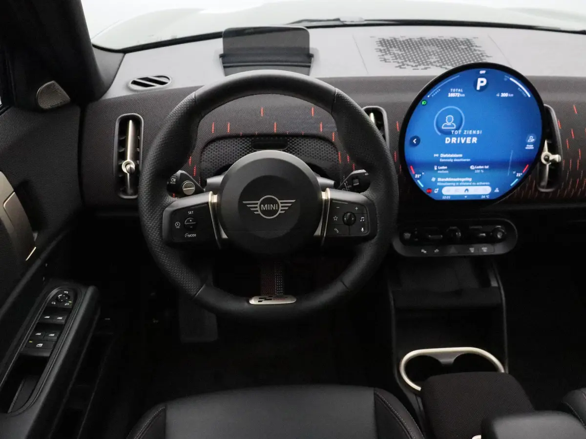 SE ALL4 JCW Pakket + Pakket XL + Glazen panoramadak + Parking Assistant Plus + Harman Kardon + Driving Assistant Professional + Elektrisch verstelbare stoelen + 20''