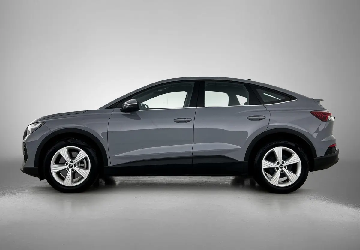 45 quattro Edition 82 kWh | Automaat | Navigatie | Leder | 360 Camera | Stoelverwarming | Elektrische stoelen | LED | Lichtmetalen velgen |
