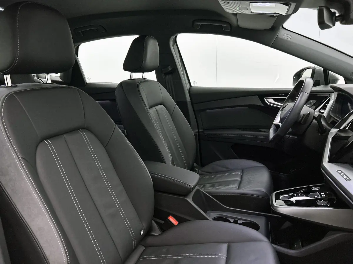 45 quattro Edition 82 kWh | Automaat | Navigatie | Leder | 360 Camera | Stoelverwarming | Elektrische stoelen | LED | Lichtmetalen velgen |