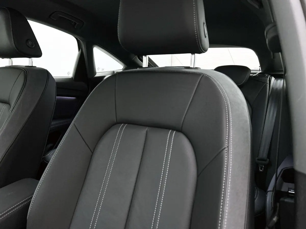 45 quattro Edition 82 kWh | Automaat | Navigatie | Leder | 360 Camera | Stoelverwarming | Elektrische stoelen | LED | Lichtmetalen velgen |