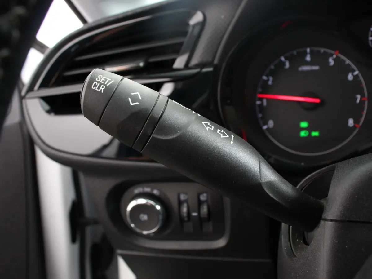 1.2 Turbo Elegance Airco Cruise control Verwarmde voorstoelen Stuurverwarming Lane assist Parkeersensoren achter