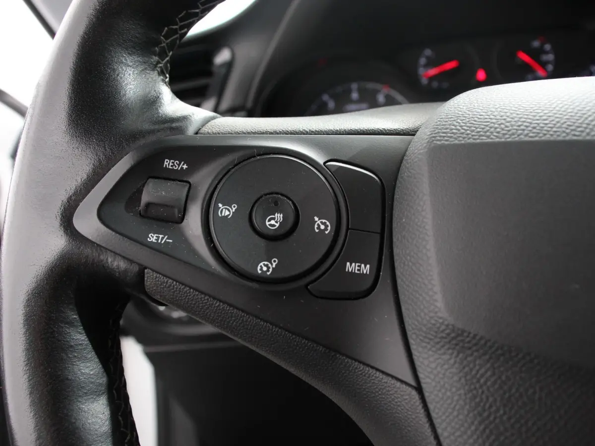 1.2 Turbo Elegance Airco Cruise control Verwarmde voorstoelen Stuurverwarming Lane assist Parkeersensoren achter