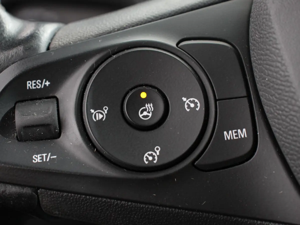 1.2 Turbo Elegance Airco Cruise control Verwarmde voorstoelen Stuurverwarming Lane assist Parkeersensoren achter