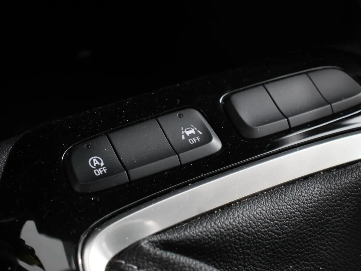 1.2 Turbo Elegance Airco Cruise control Verwarmde voorstoelen Stuurverwarming Lane assist Parkeersensoren achter