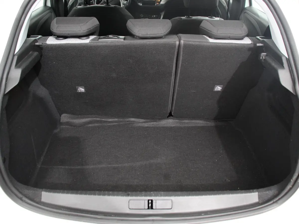 1.2 Turbo Elegance Airco Cruise control Verwarmde voorstoelen Stuurverwarming Lane assist Parkeersensoren achter