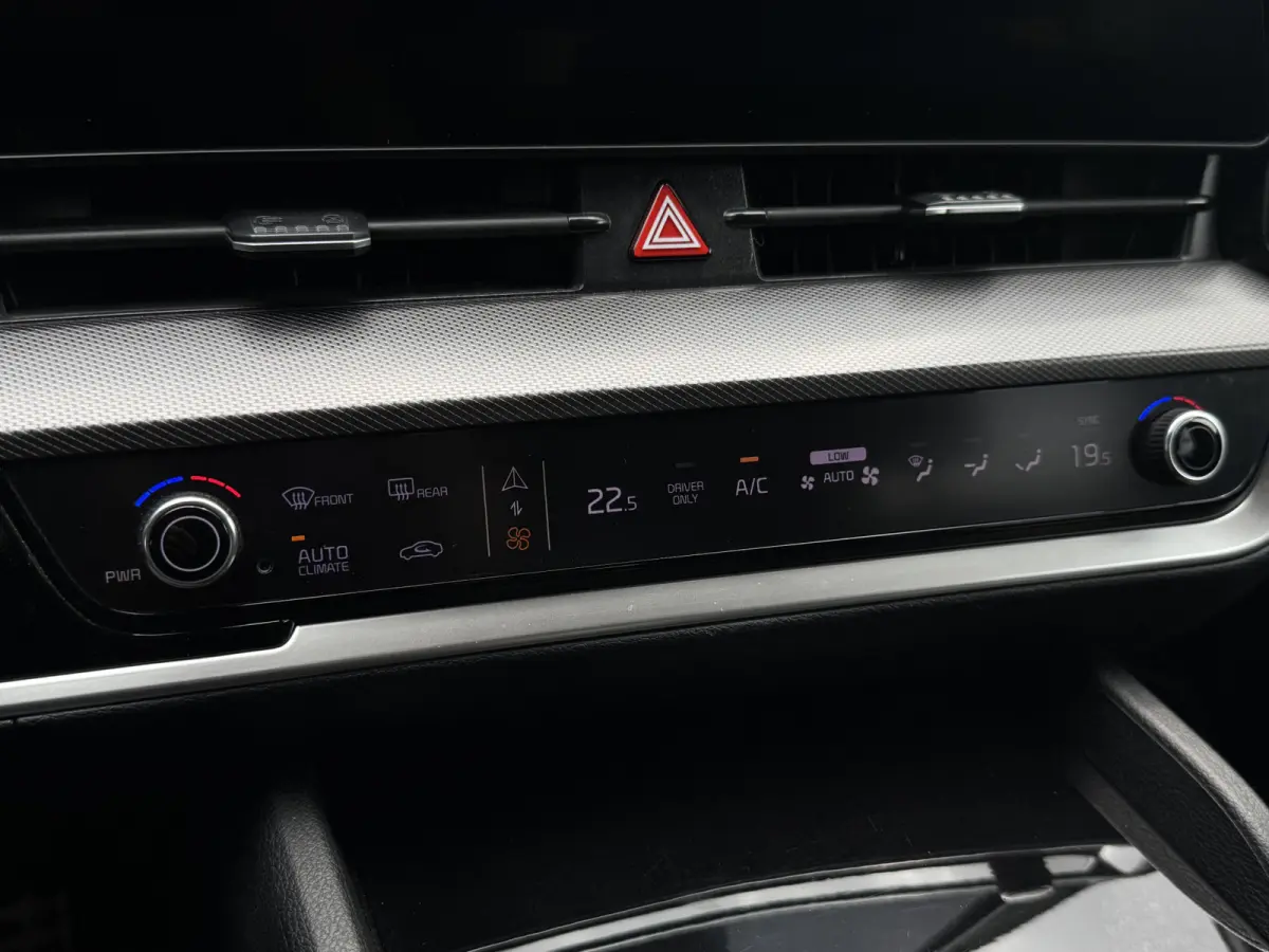 1.6 T-GDi 265 pk Plug-in Hybrid PHEV AWD GT-PlusLine Panoramadak